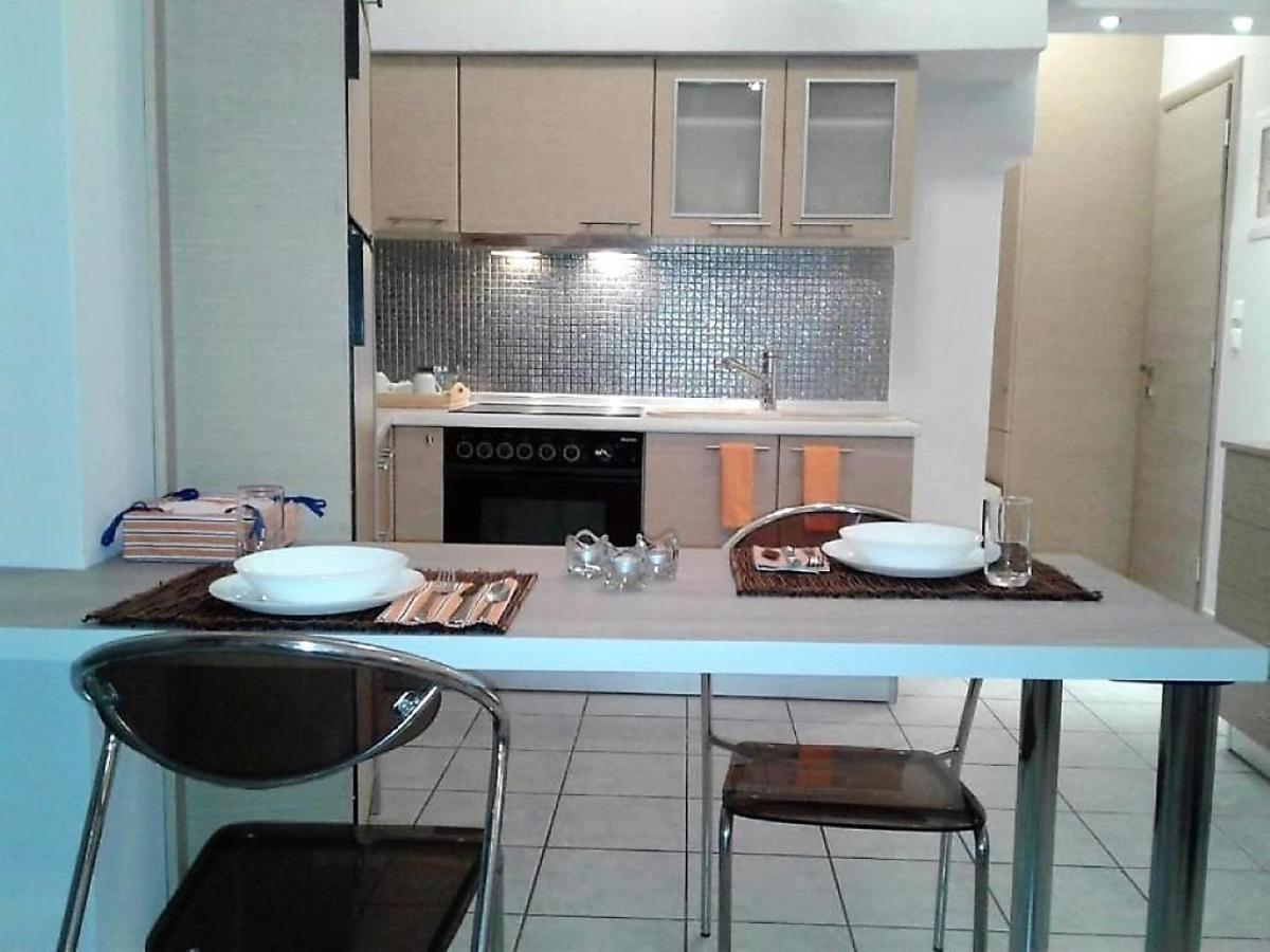 Lilac Studio Apartment Kavala Exterior photo